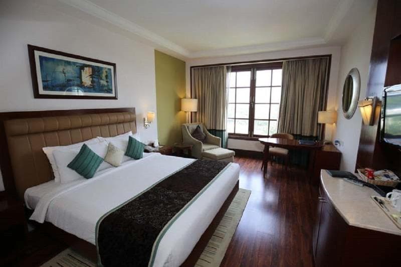 Dlf City Club 3 5