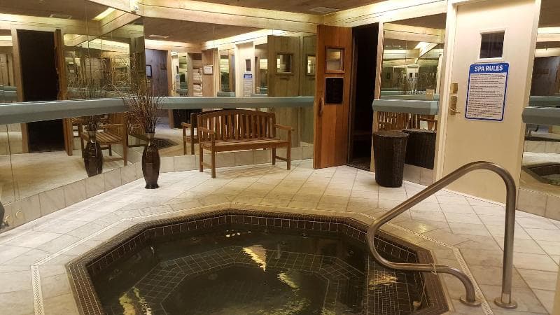Poste Montane Lodge main