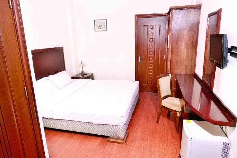 Adam's Hotel 4