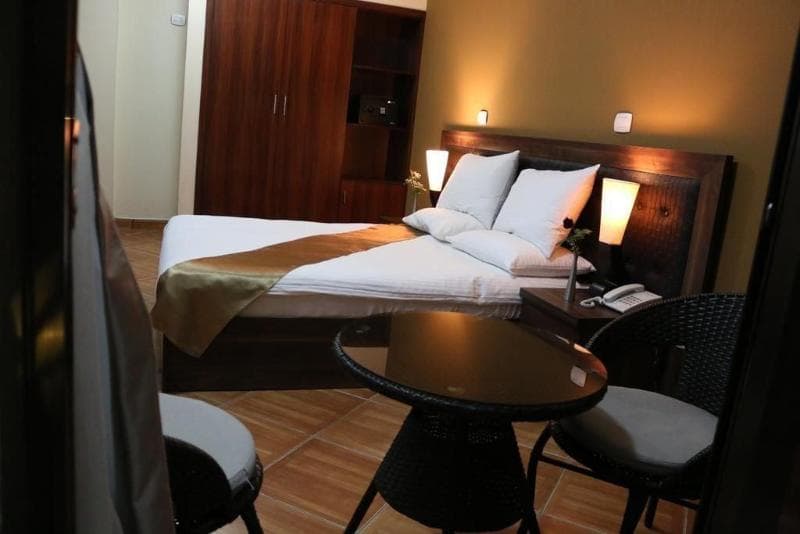 Heyday Hotel 4