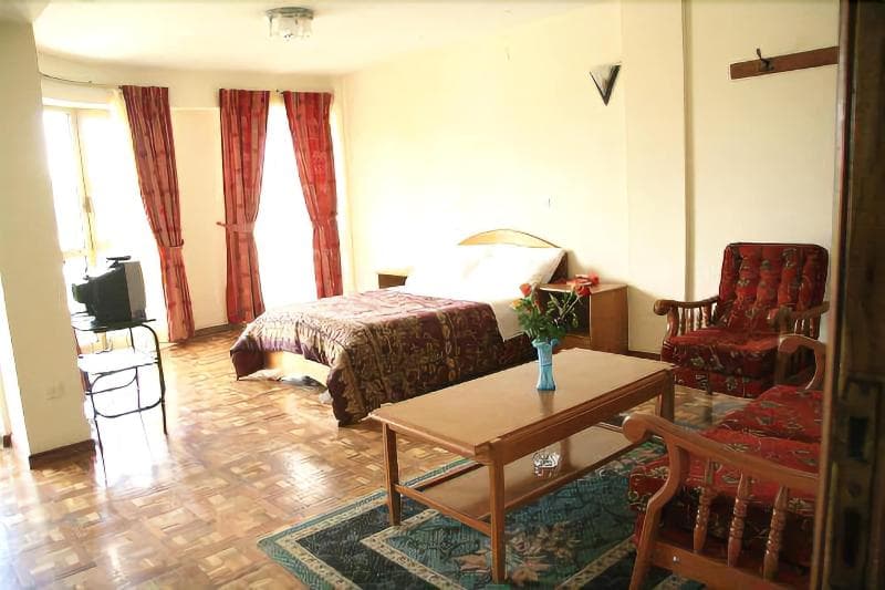 Weygoss Guest House 5