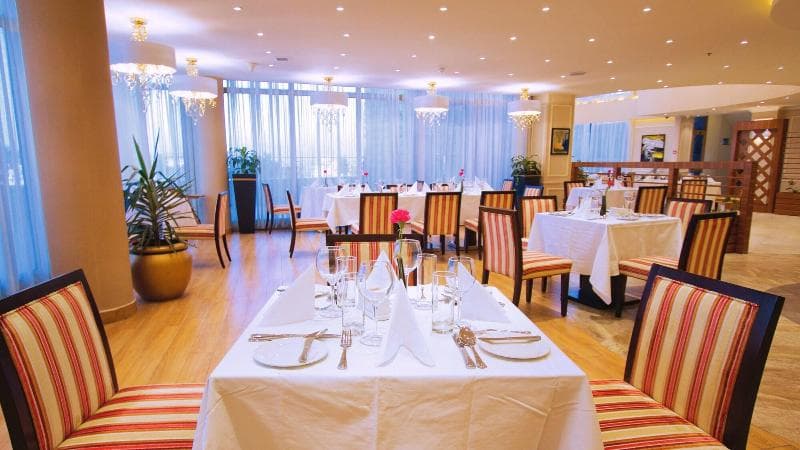 Belle-Vue Hotel And Spa 4