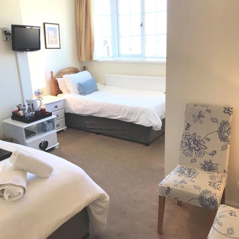 St Raphael Guest House 5