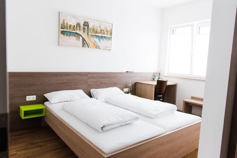 Hotel 37 4