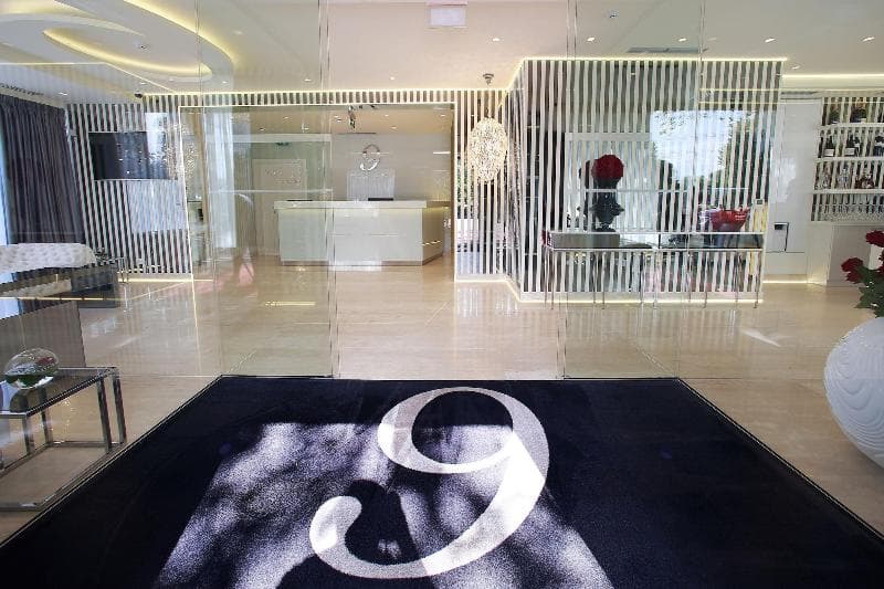 Hotel 9 4