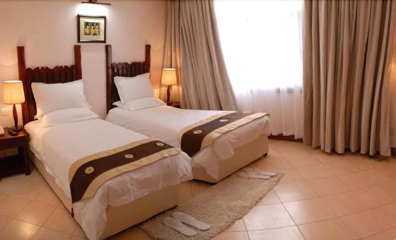 Snowcrest Hotel 3