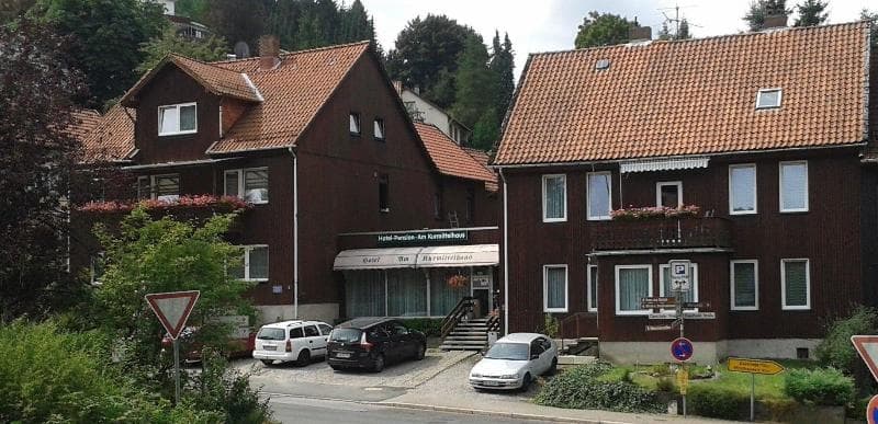 Hotel Pension Am Kurmittelhaus 4