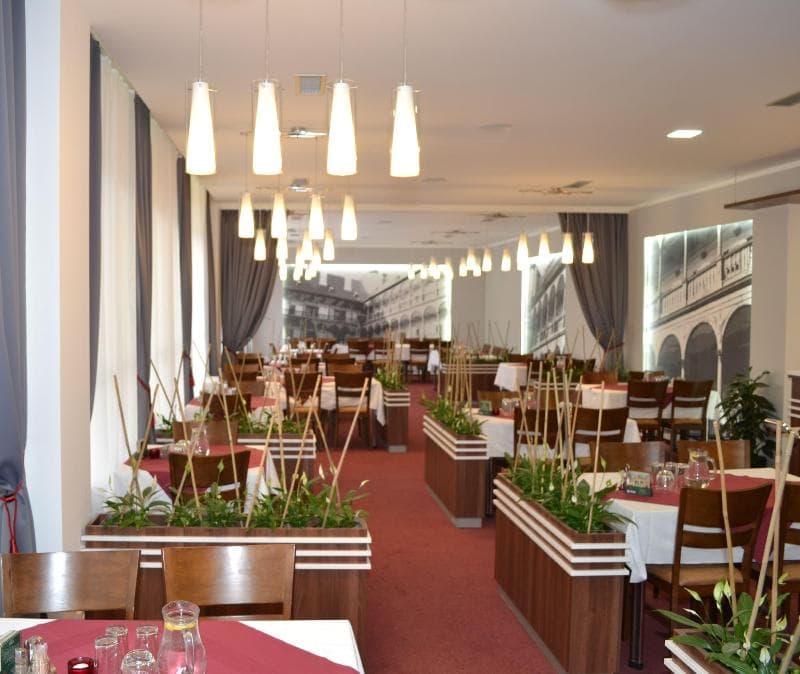 Hotel Arkáda 4