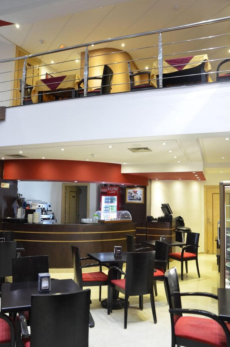 Malak Hotel 5
