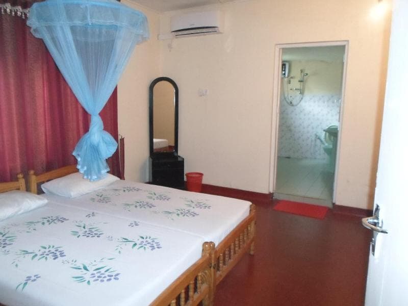 Indrani Inn Tourist Rest 4