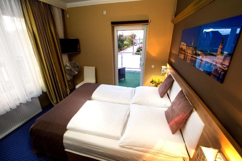 C&S Hotel photo 1
