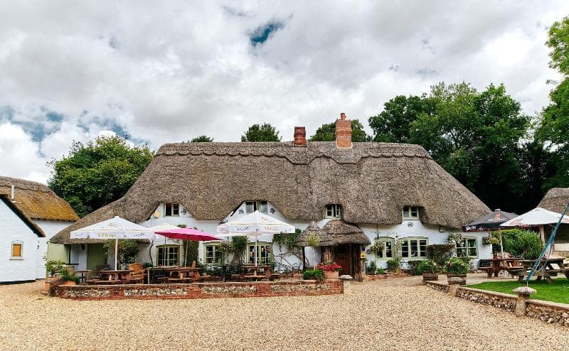 The Hatchet Inn 4