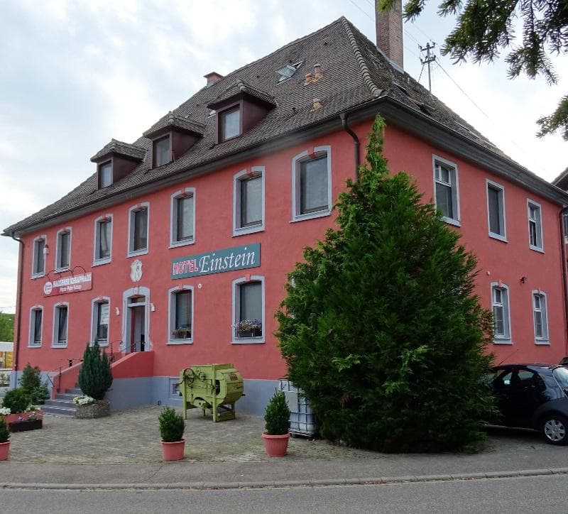 Hotel Einstein 5