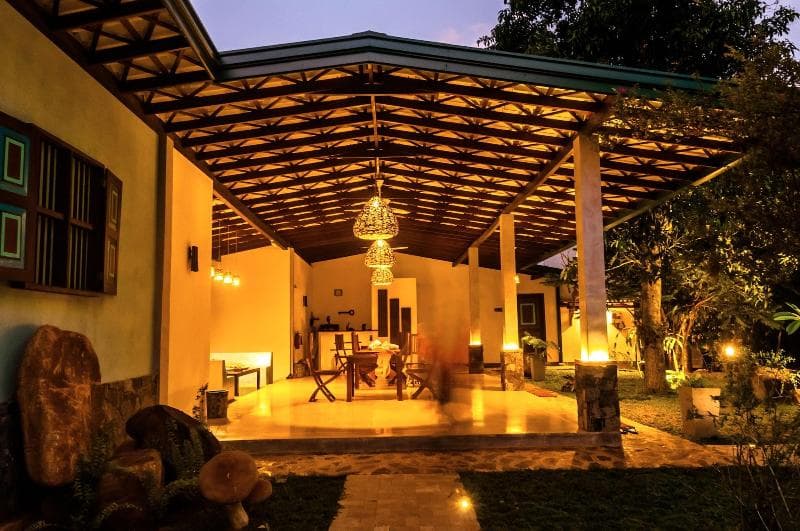 Hotel Garcinia Leaf main