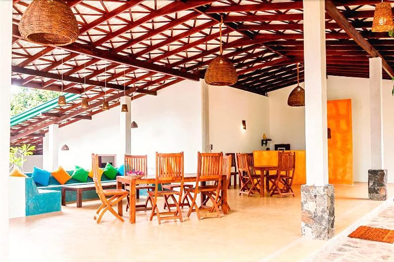 Hotel Garcinia Leaf 3