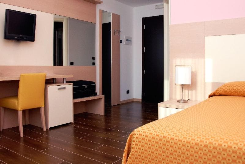 Groane Hotel Residence 5