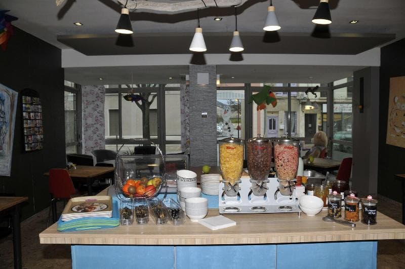 Logis Hotel Restaurant Seyvet 4