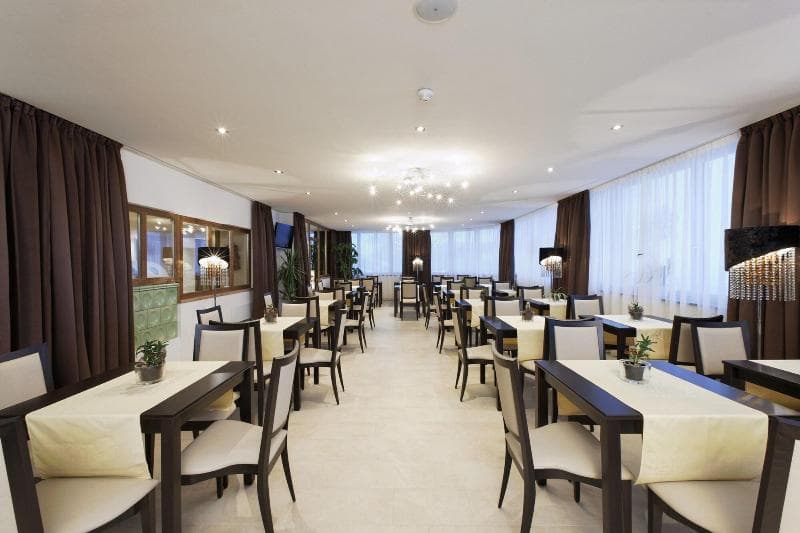 Hotel Amaten main