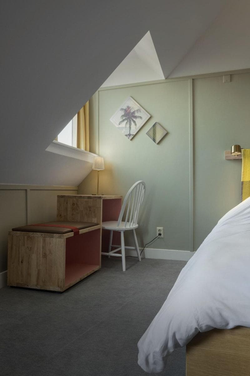 Hotel Light 3