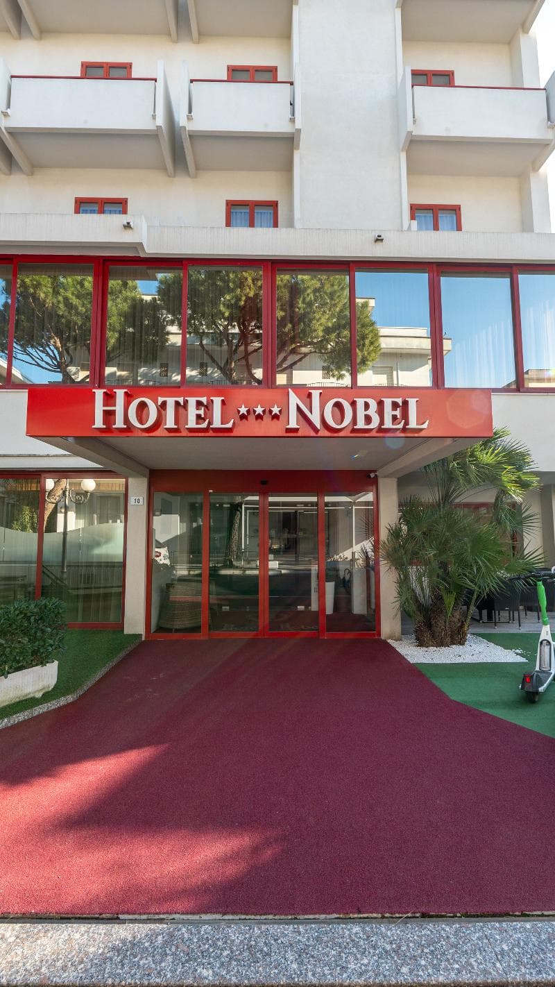 Hotel Nobel photo 1