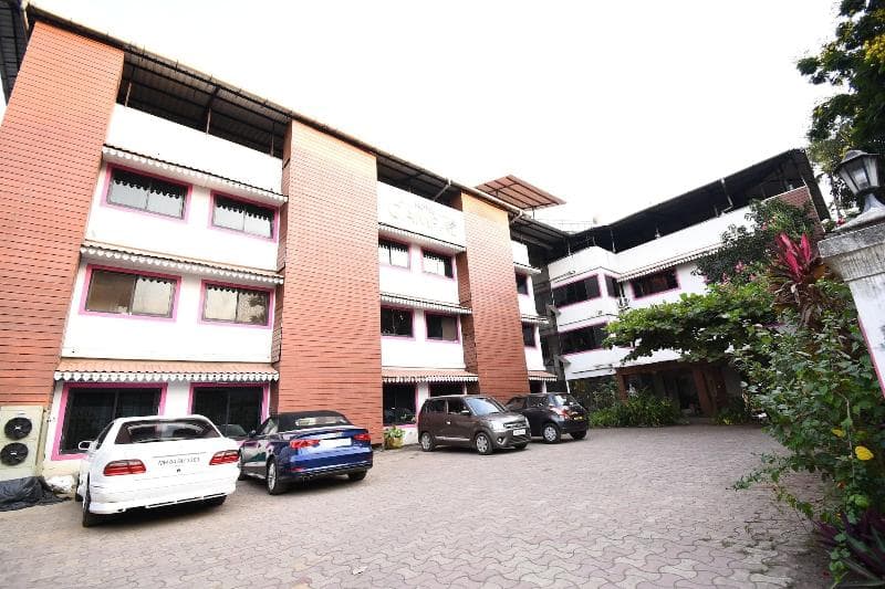 Hotel Campal 5