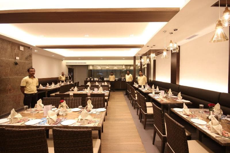 Hotel Khanna Fiesta main