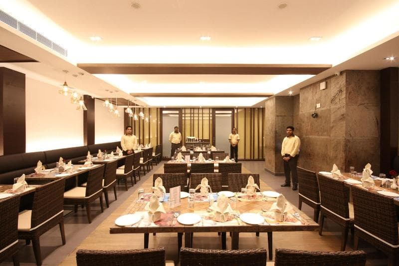 Hotel Khanna Fiesta 5