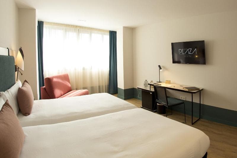Hotel Plaza De La Paz main