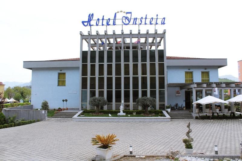 Hotel Insteia 4