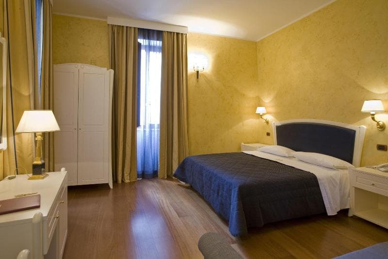 Hotel Rojan 4