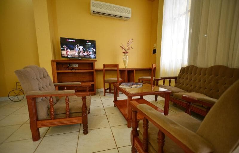 Hotel Lilian 2