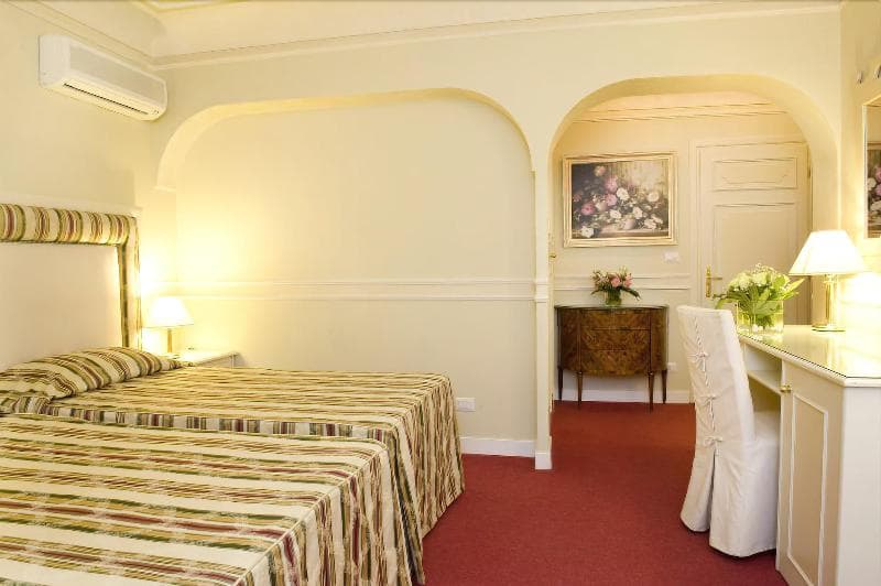 Park Hotel Villaferrata 5