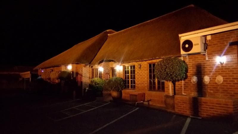 Royal Hotel Ladysmith main