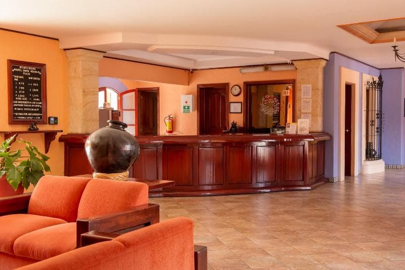 Hotel Santa Helena Plaza main