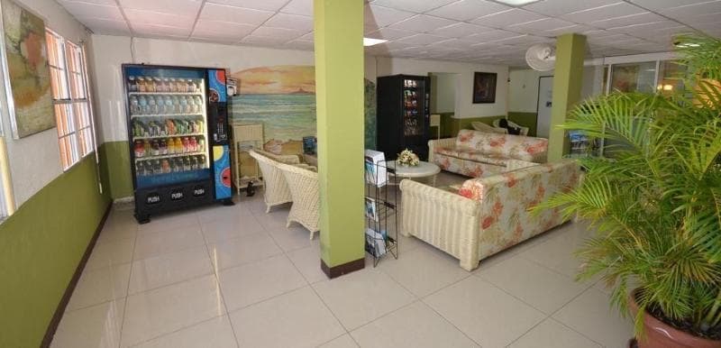 Seaview Beach Hotel St. Maarten 4