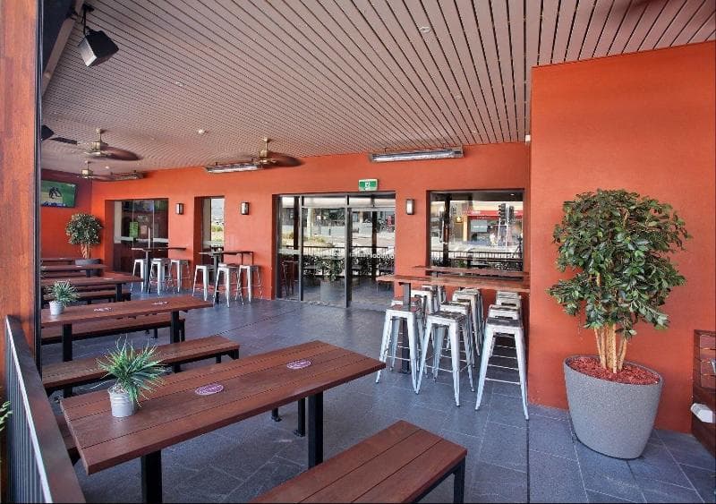 Kingsgrove Hotel 4