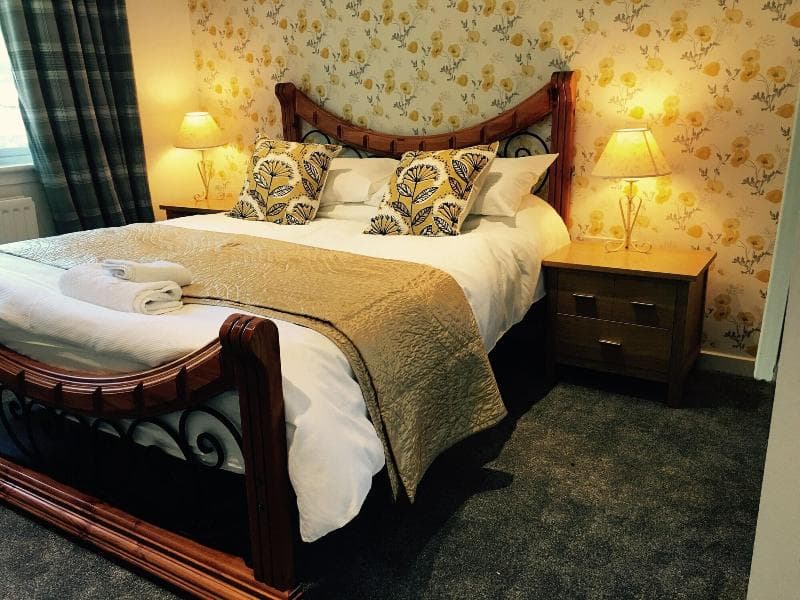 Creagory Skye (Adults Only) 4