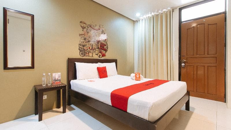 Reddoorz @ Arzo Hotel Grand Lodge 4