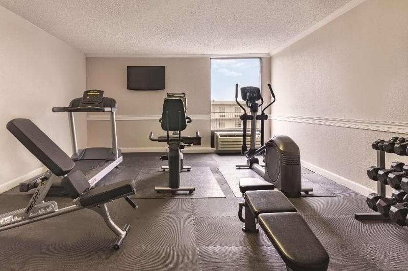 Country Inn & Suites By Radisson, North Little Roc 2