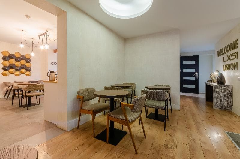 Lx51 Studios & Suites By Apt Iin 4
