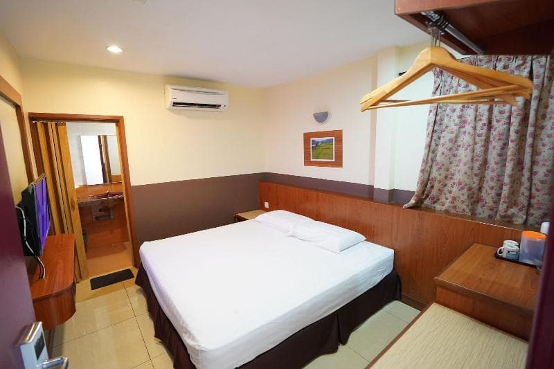Fullywell Hotel photo 1
