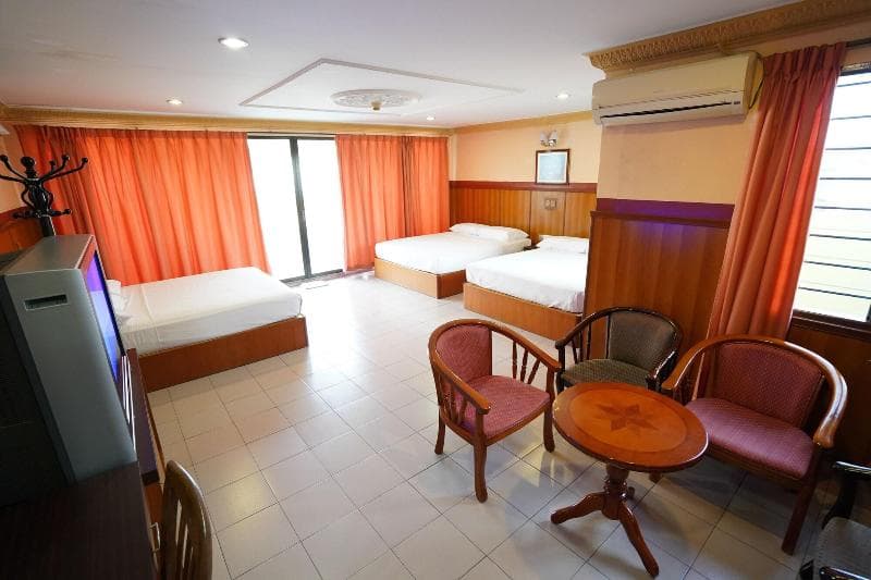 Fullywell Hotel 3