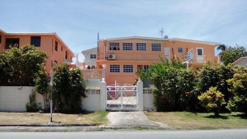 Shonlan Inn And Apartments 4