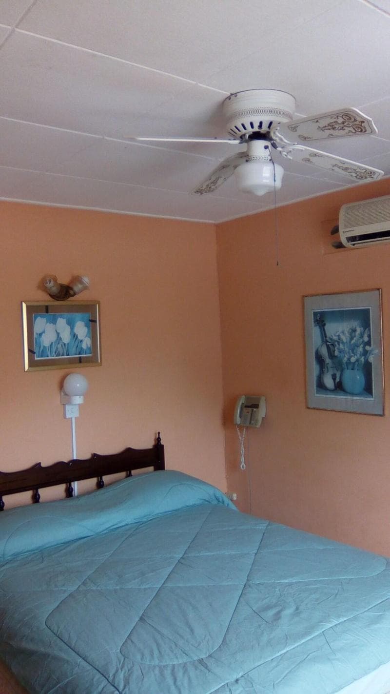 Shonlan Inn And Apartments photo 1