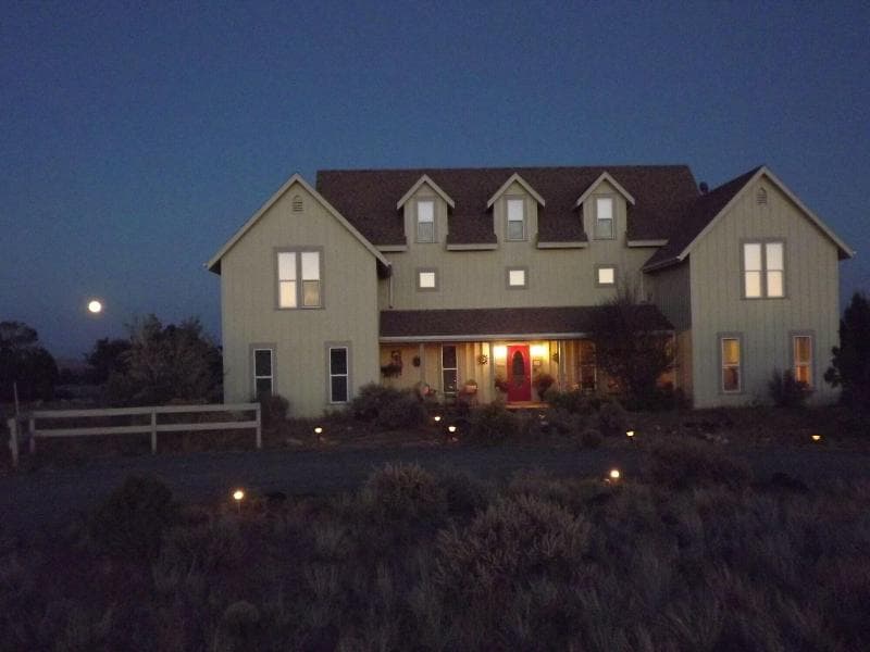Skyridge Inn Bed & Breakfast 5