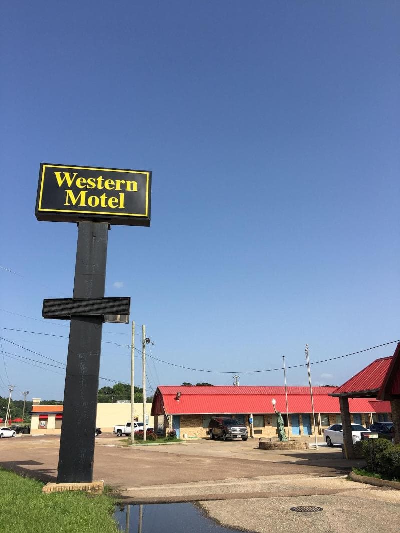 Western Motel 4