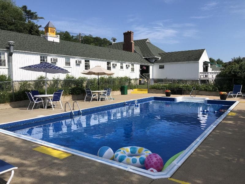 School House Inn main