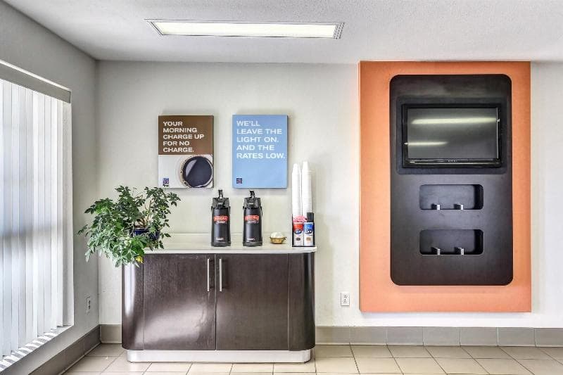 Motel 6 Dickson photo 1