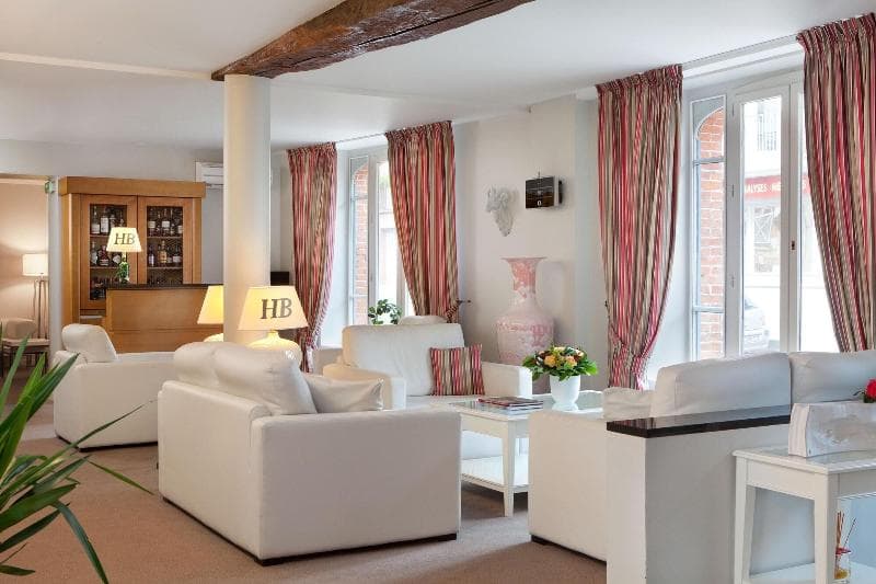 Hotel Burgevin photo 1