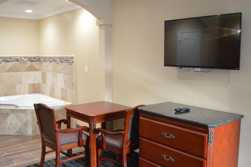 Tustin Motor Lodge main